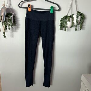 Alo yoga pants size small